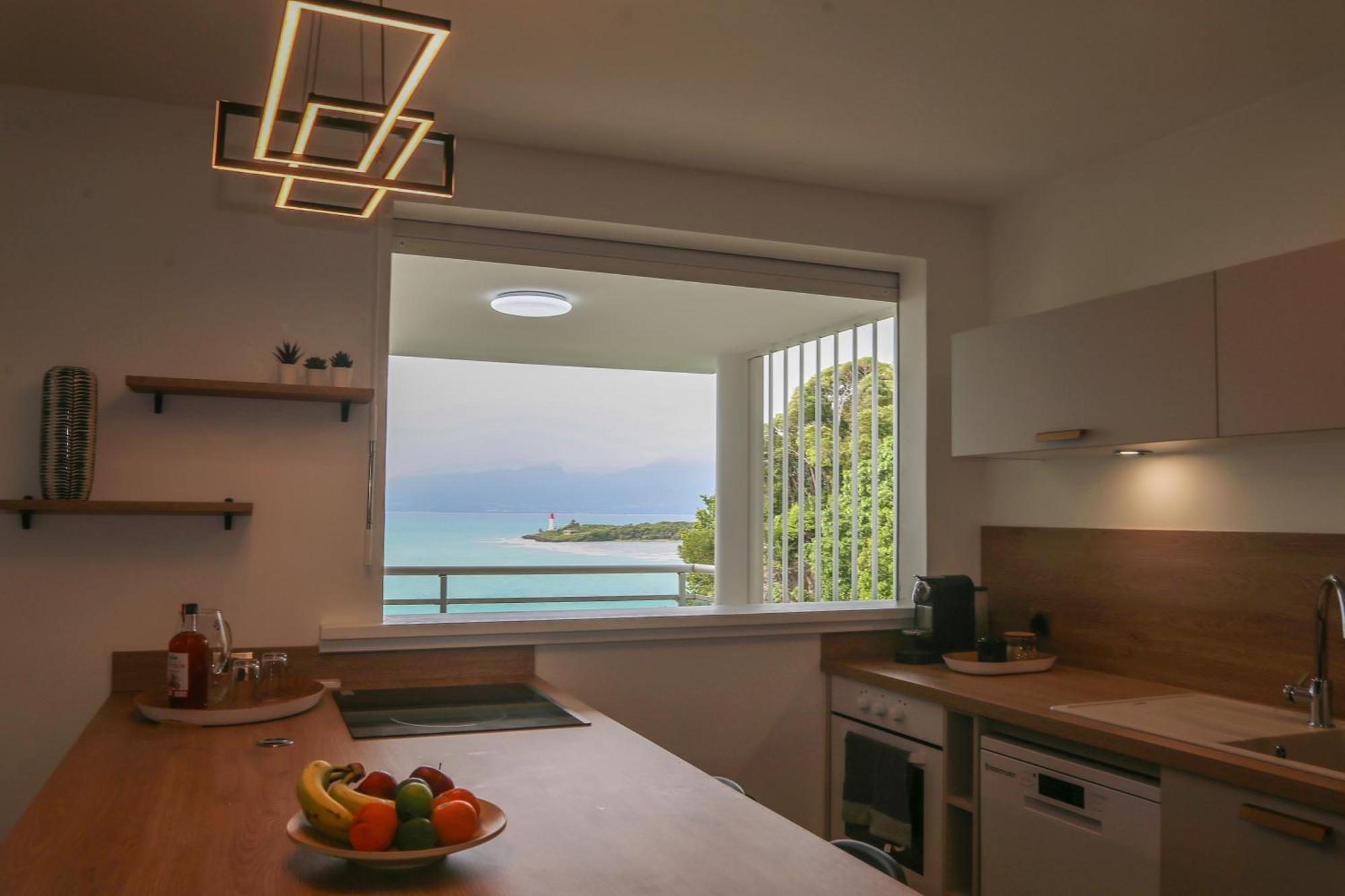 La Vue Du Phare - Appartement Neuf Avec Vue Imprenable Et Acces Crique Le Gosier  Exteriör bild