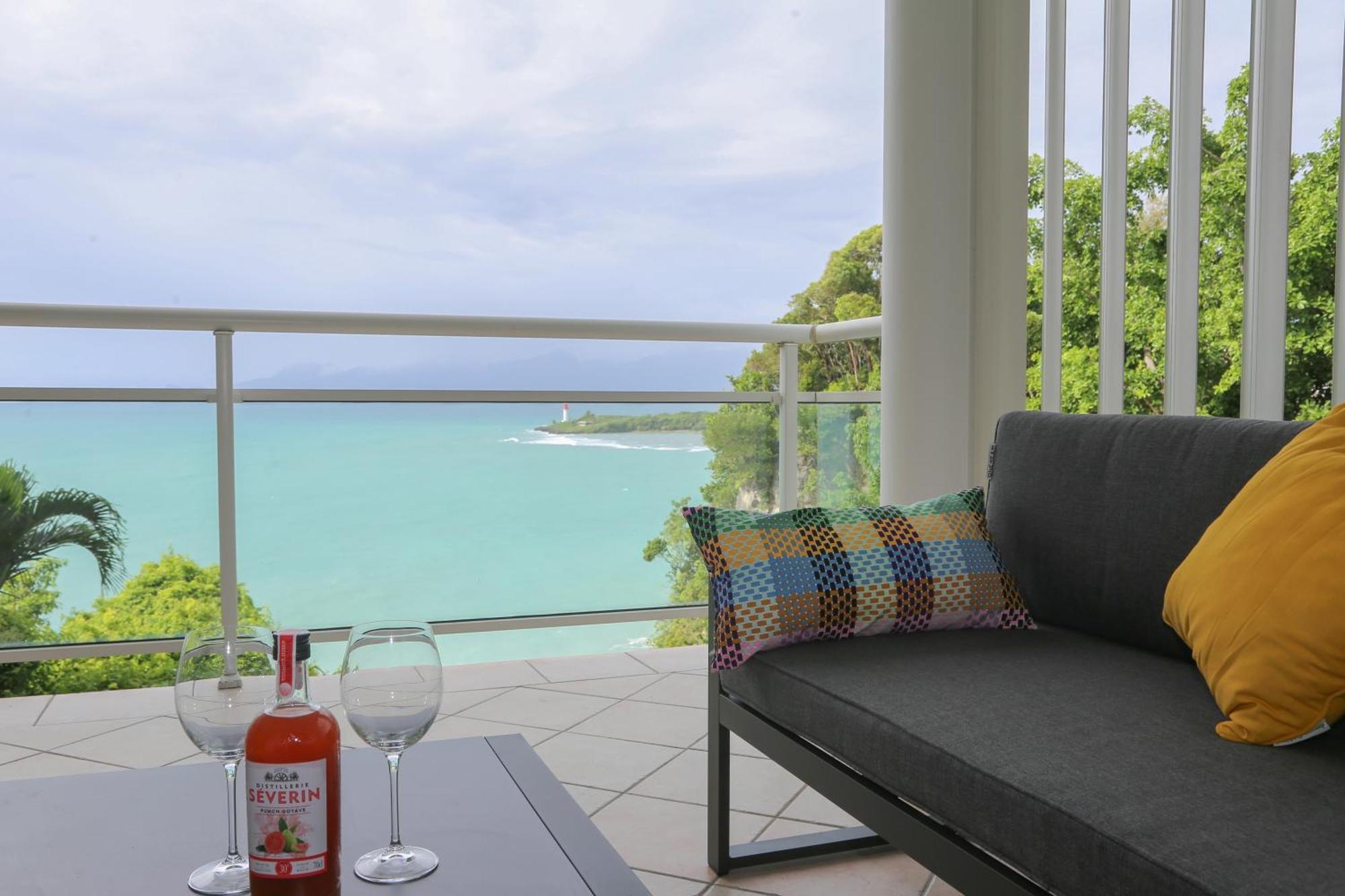 La Vue Du Phare - Appartement Neuf Avec Vue Imprenable Et Acces Crique Le Gosier  Exteriör bild